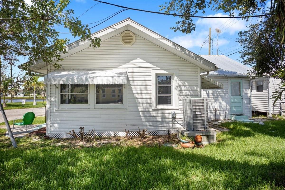Image 22 of 32 For 9 Seminole Drive