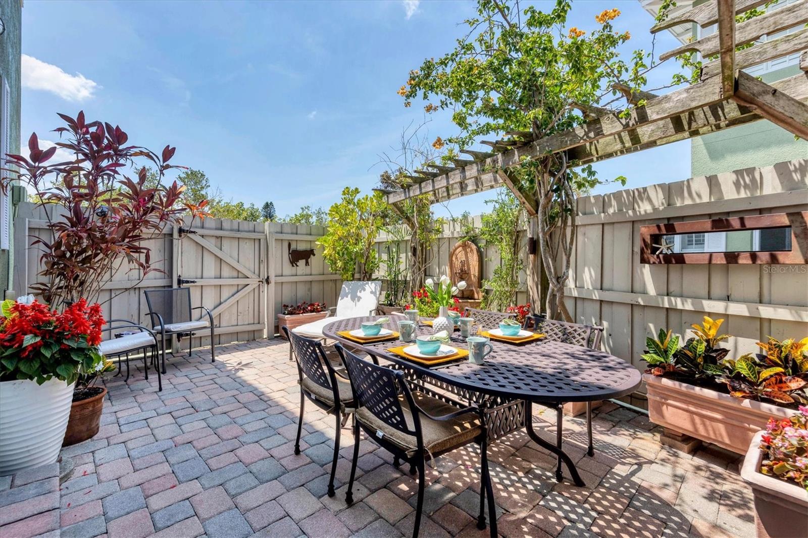 Image 45 of 77 For 357 Tierra Mar Lane 5