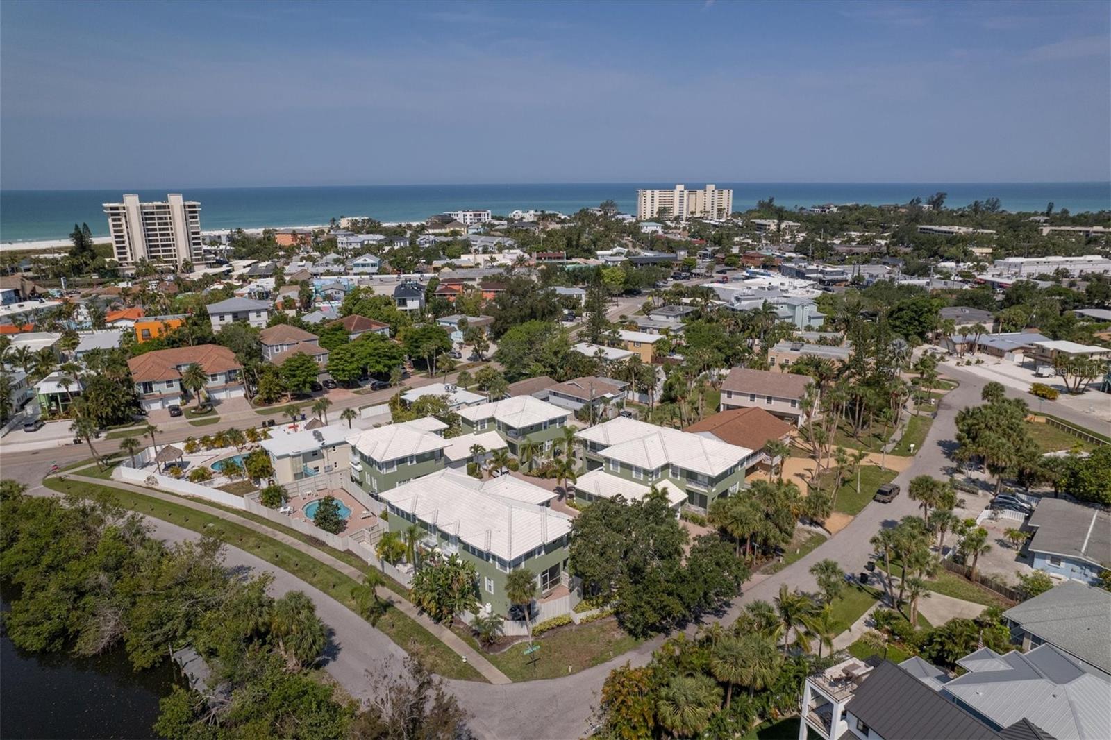 Image 7 of 77 For 357 Tierra Mar Lane 5