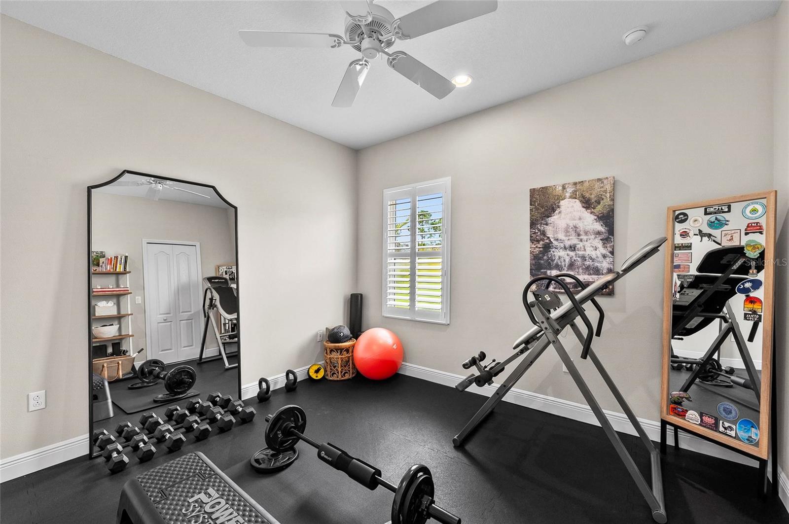 Image 20 of 64 For 6908 White Willow Court