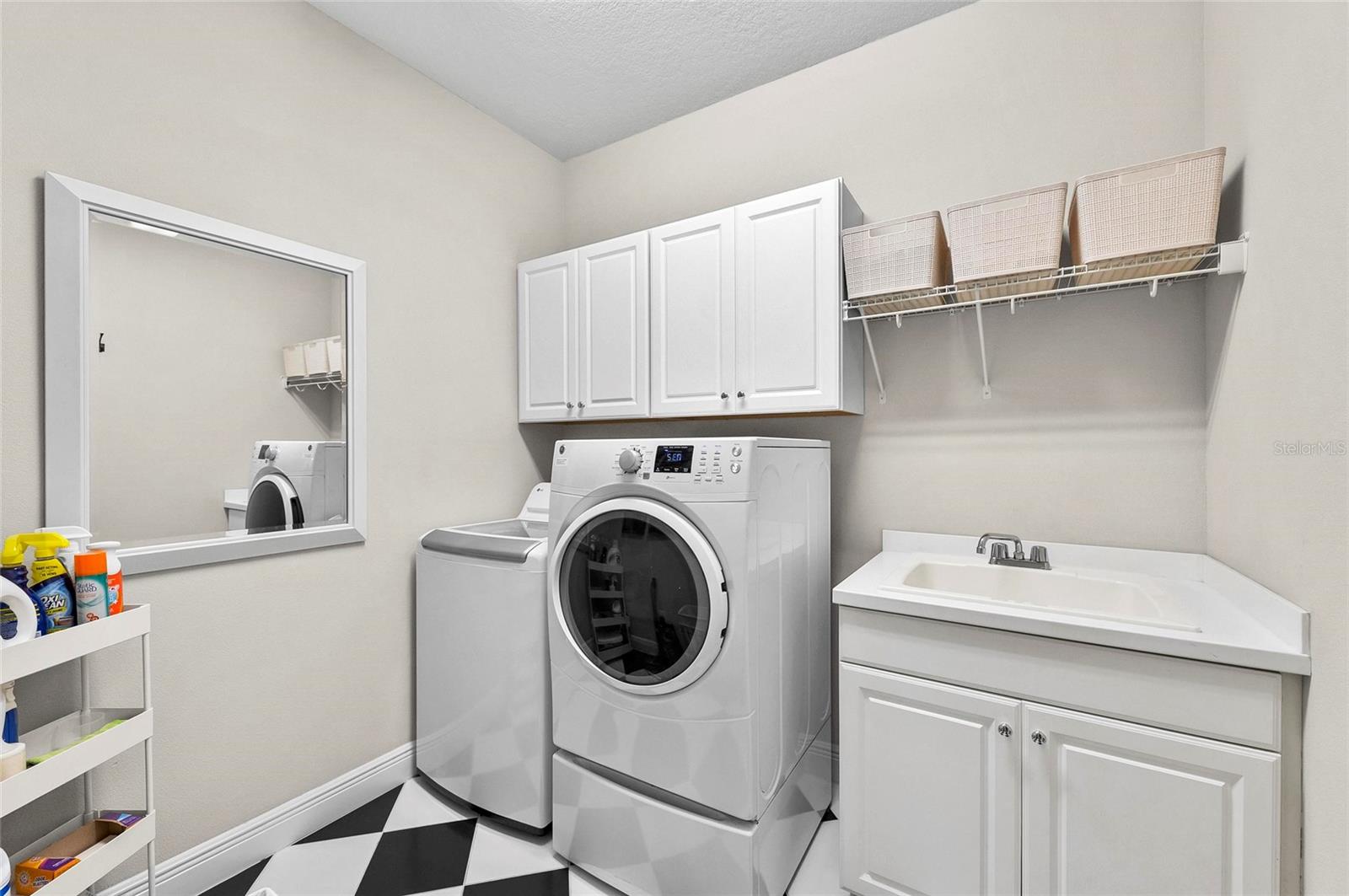 Image 27 of 64 For 6908 White Willow Court