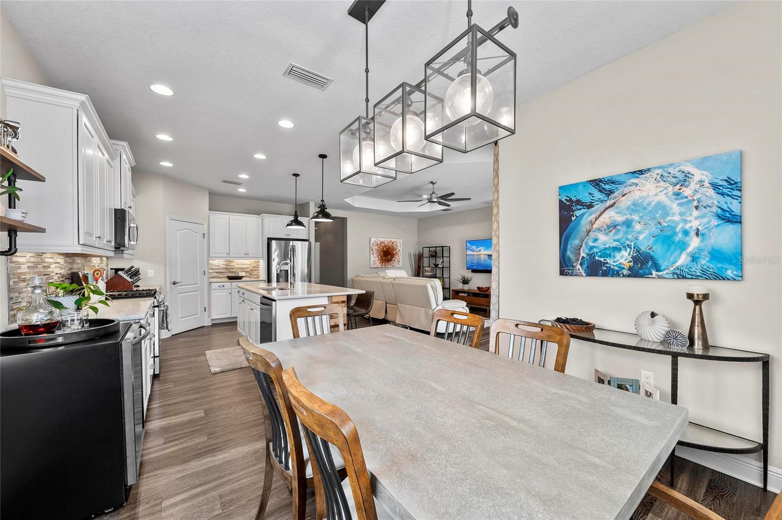 Image 38 of 64 For 6908 White Willow Court