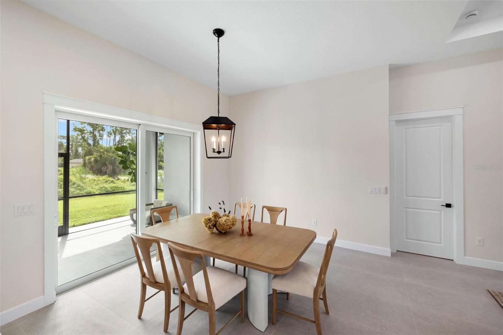 Image 11 of 43 For 1022 Lavina Street