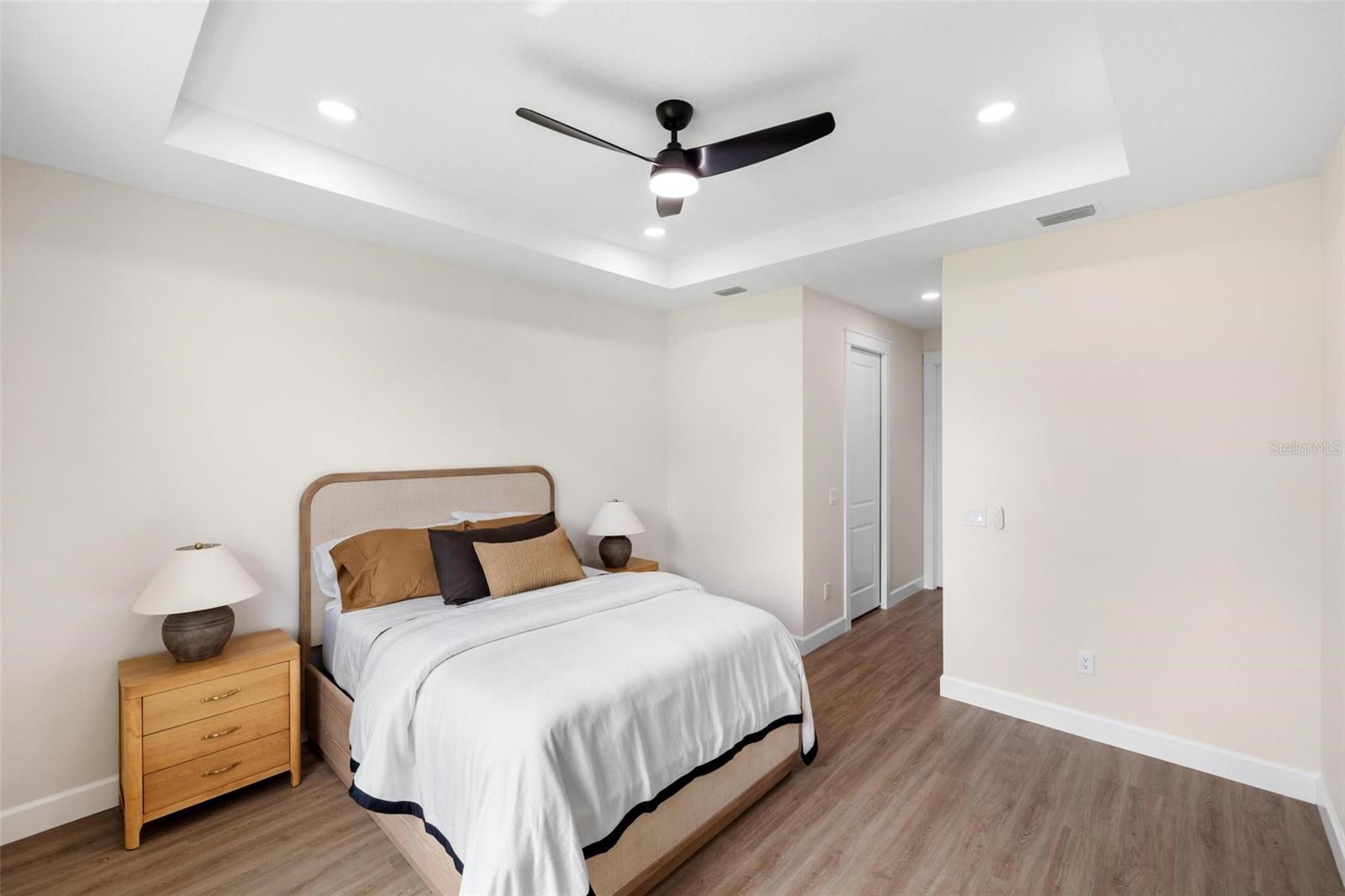 Image 15 of 43 For 1022 Lavina Street