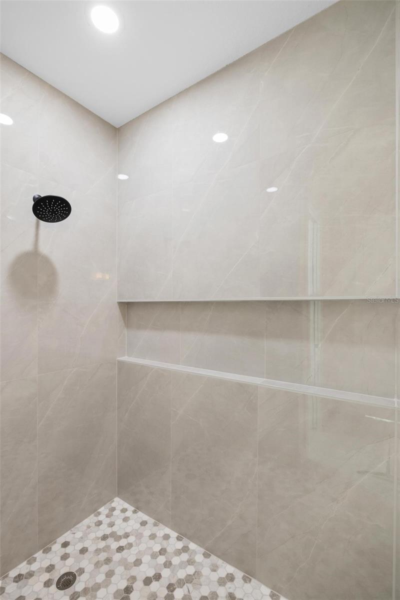 Image 18 of 43 For 1022 Lavina Street