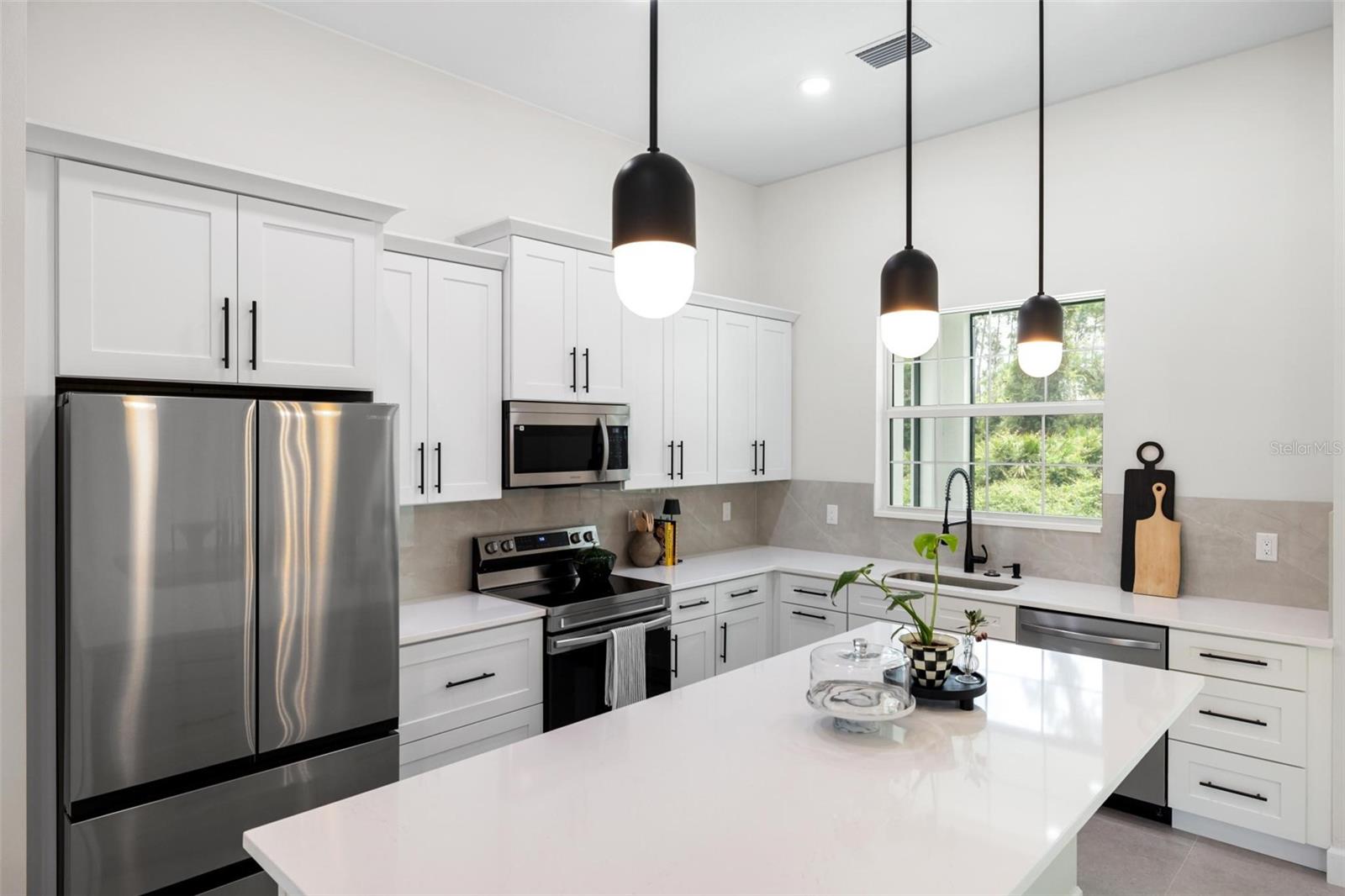 Image 7 of 43 For 1022 Lavina Street