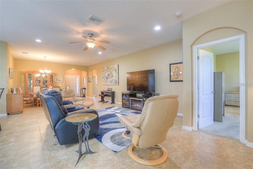 Image 11 of 56 For 8168 36th Street E