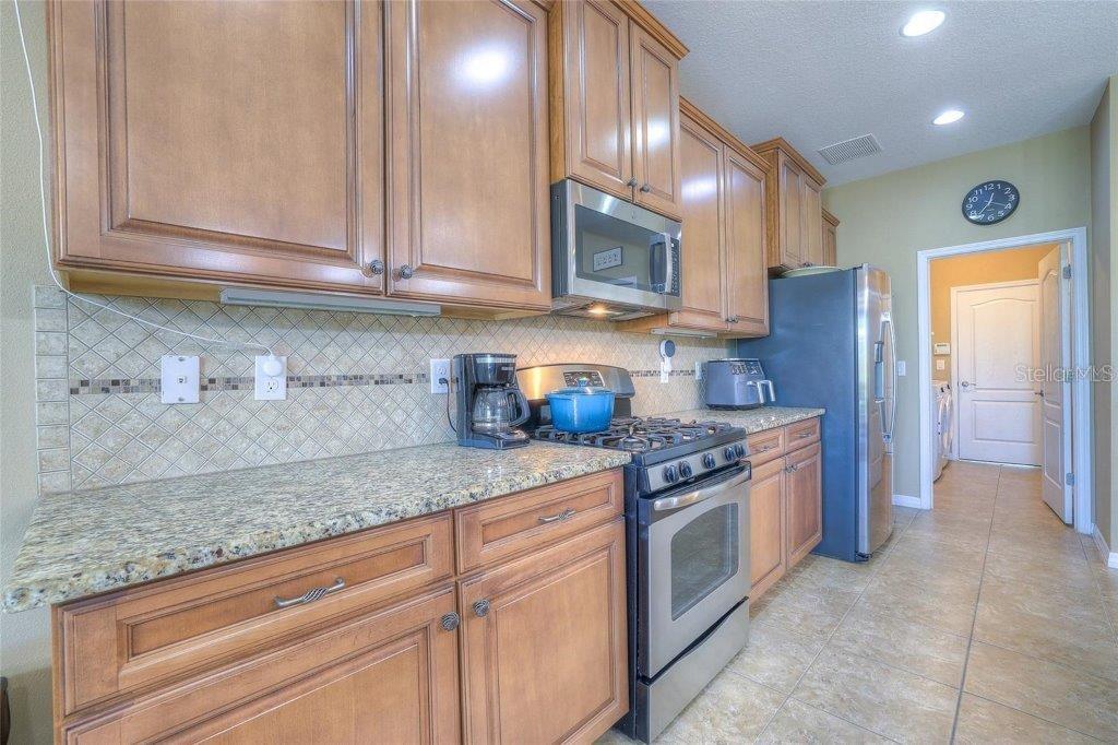 Image 19 of 56 For 8168 36th Street E