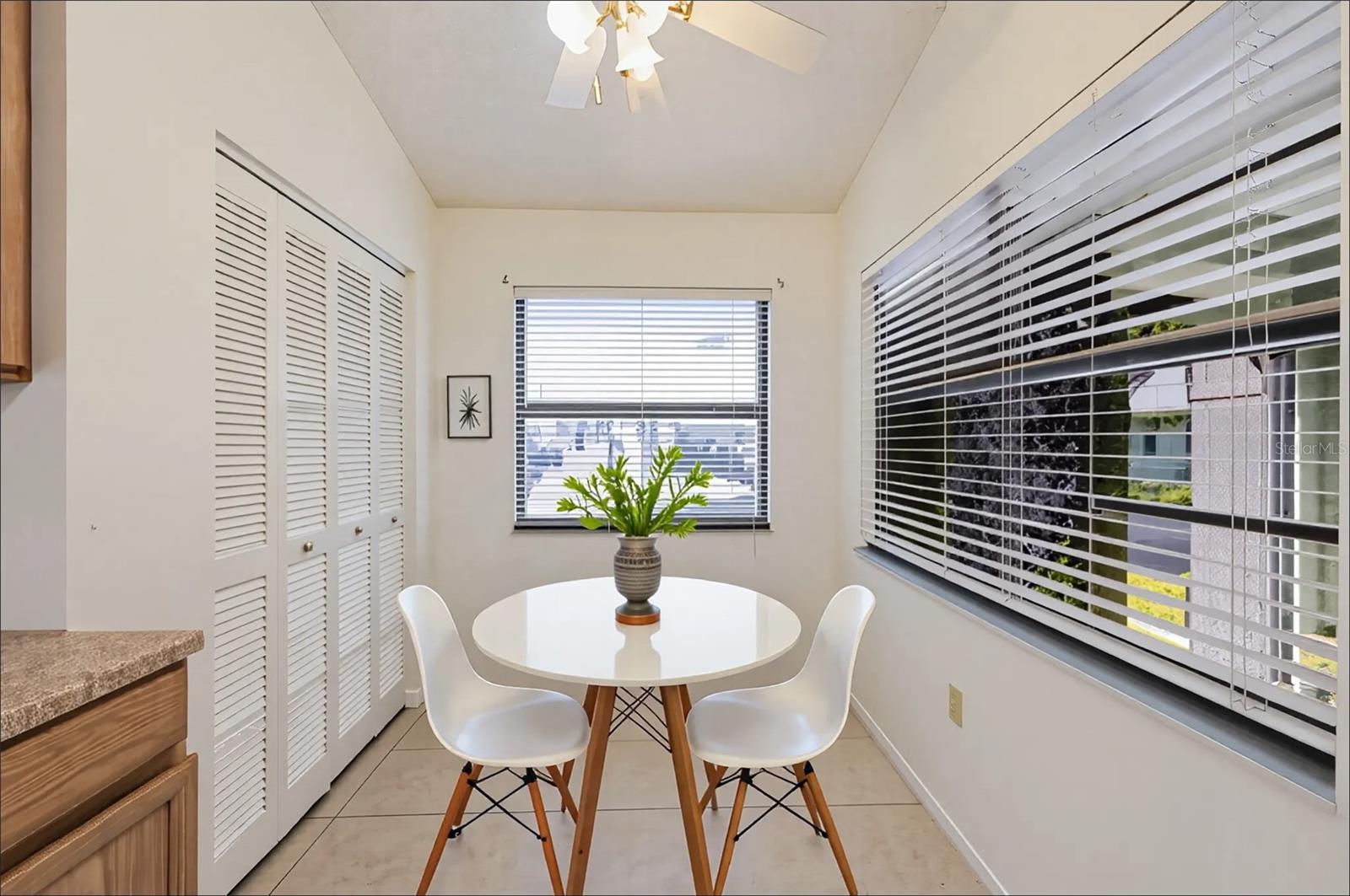 Image 20 of 35 For 5021 Barrington Circle 302