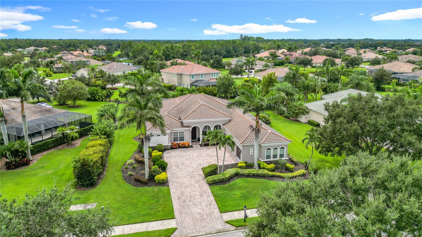 Image 4 of 82 For 314 167th Boulevard Ne