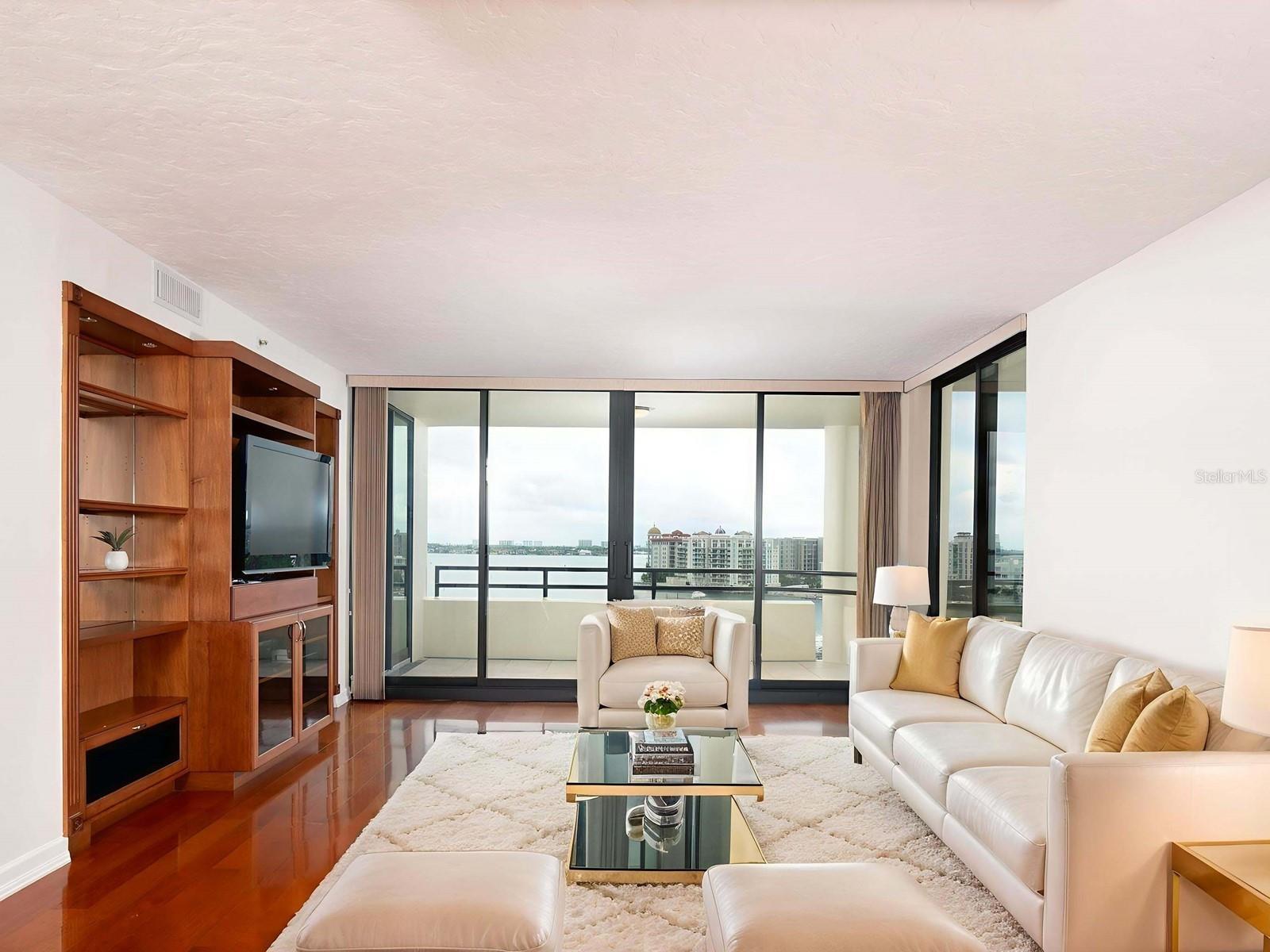 Image 15 of 94 For 1255 Gulfstream Avenue 1003