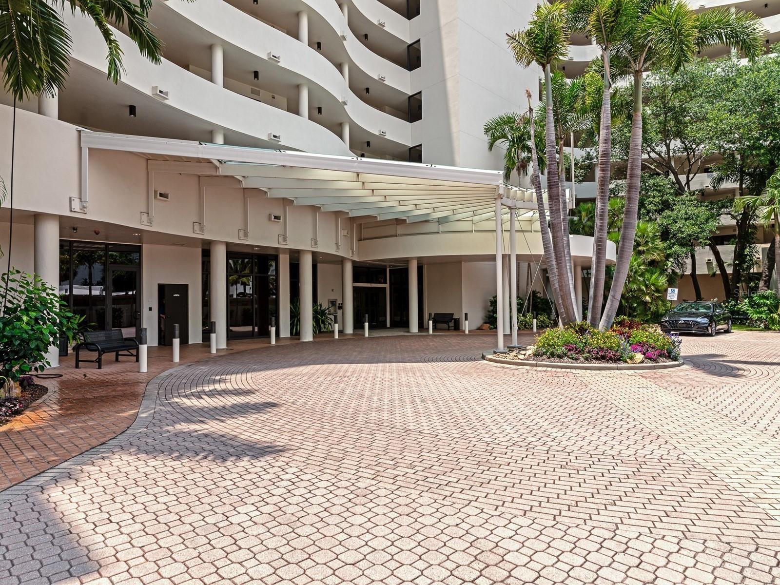 Image 45 of 94 For 1255 Gulfstream Avenue 1003