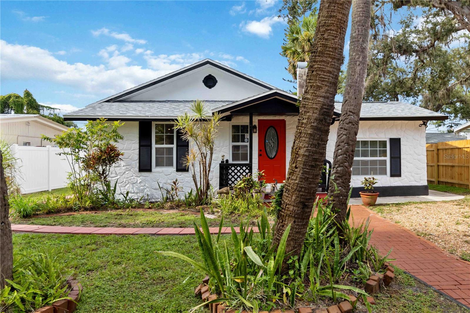 Image 2 of 47 For 2635 Arnold Street
