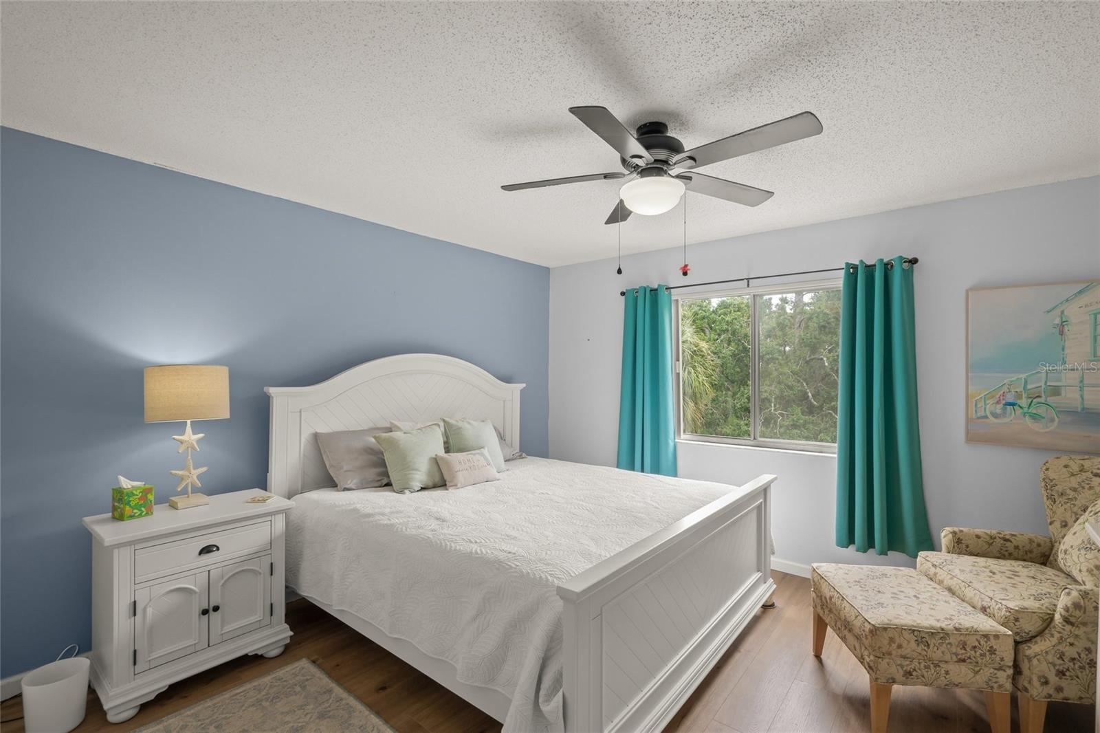 Image 15 of 31 For 1310 Glen Oaks Drive E 391e