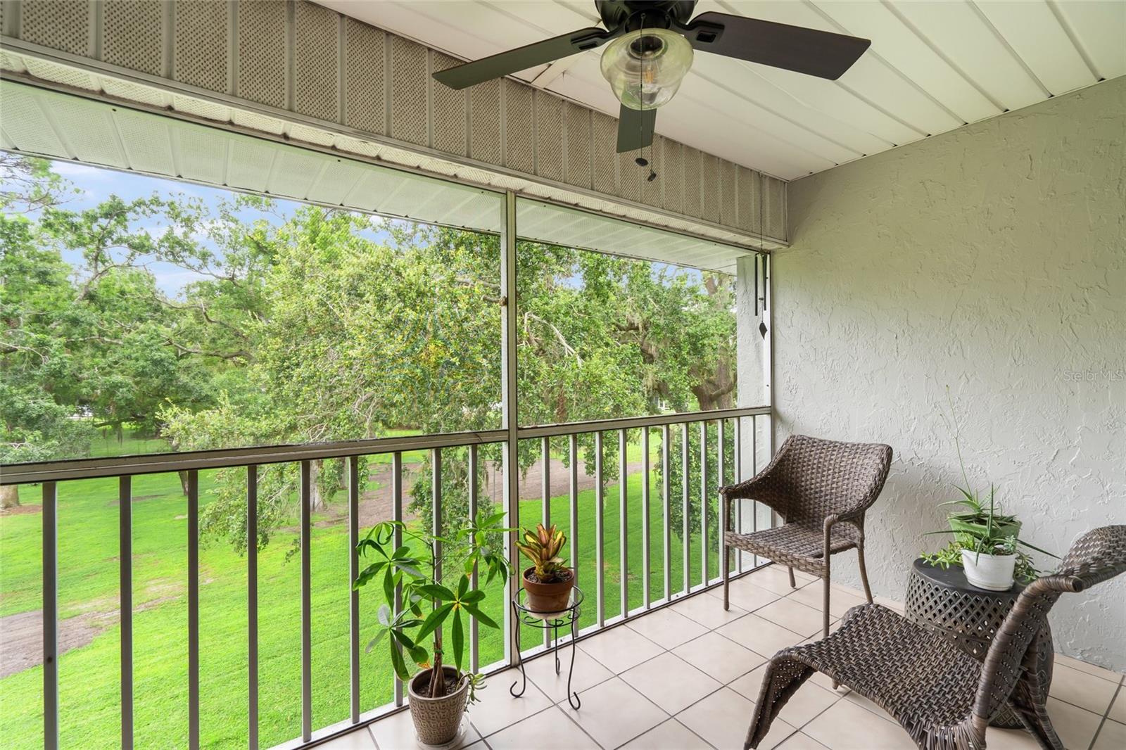 Image 25 of 31 For 1310 Glen Oaks Drive E 391e