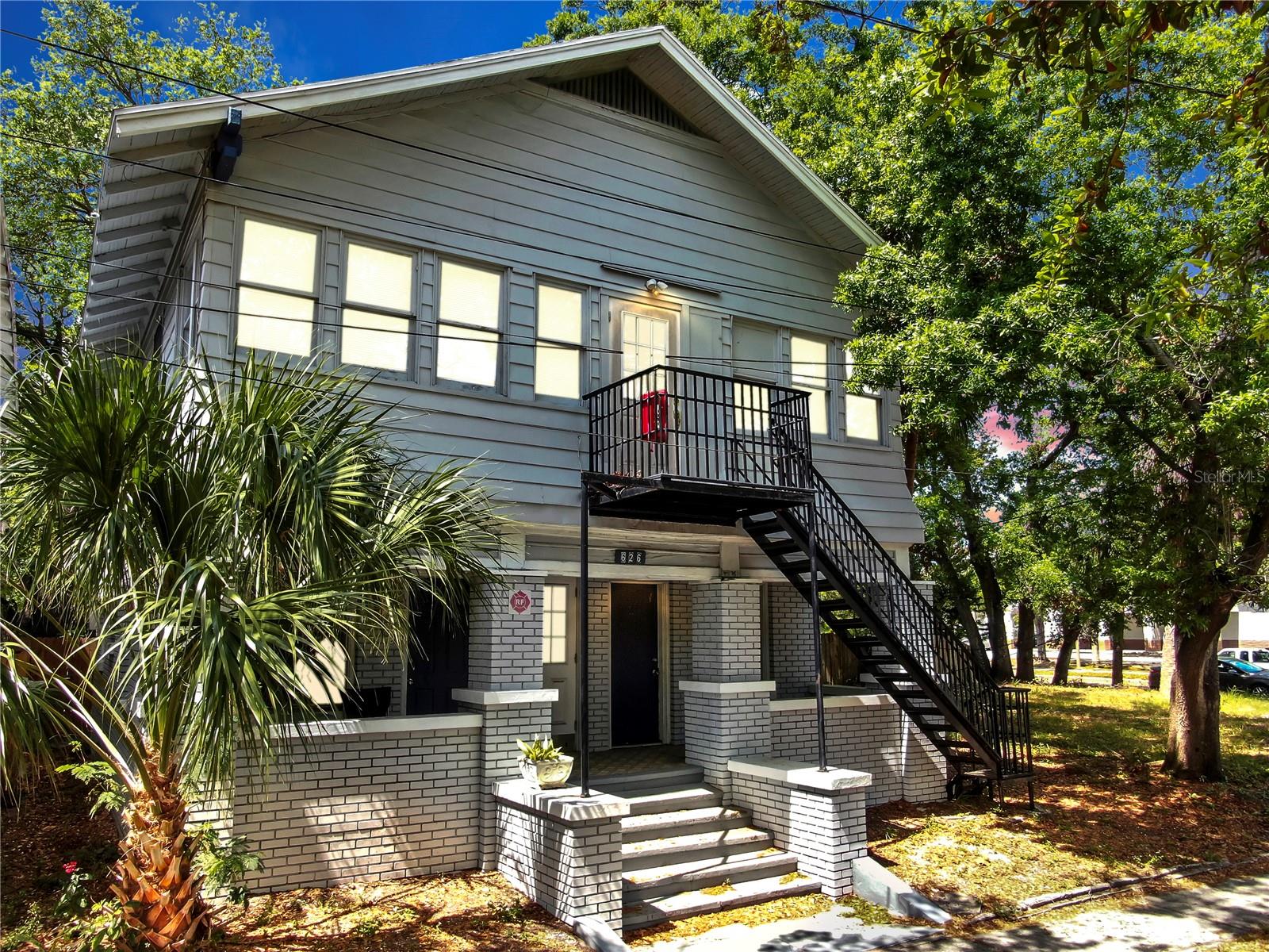 Image 3 of 11 For 626 Highland Street N 2