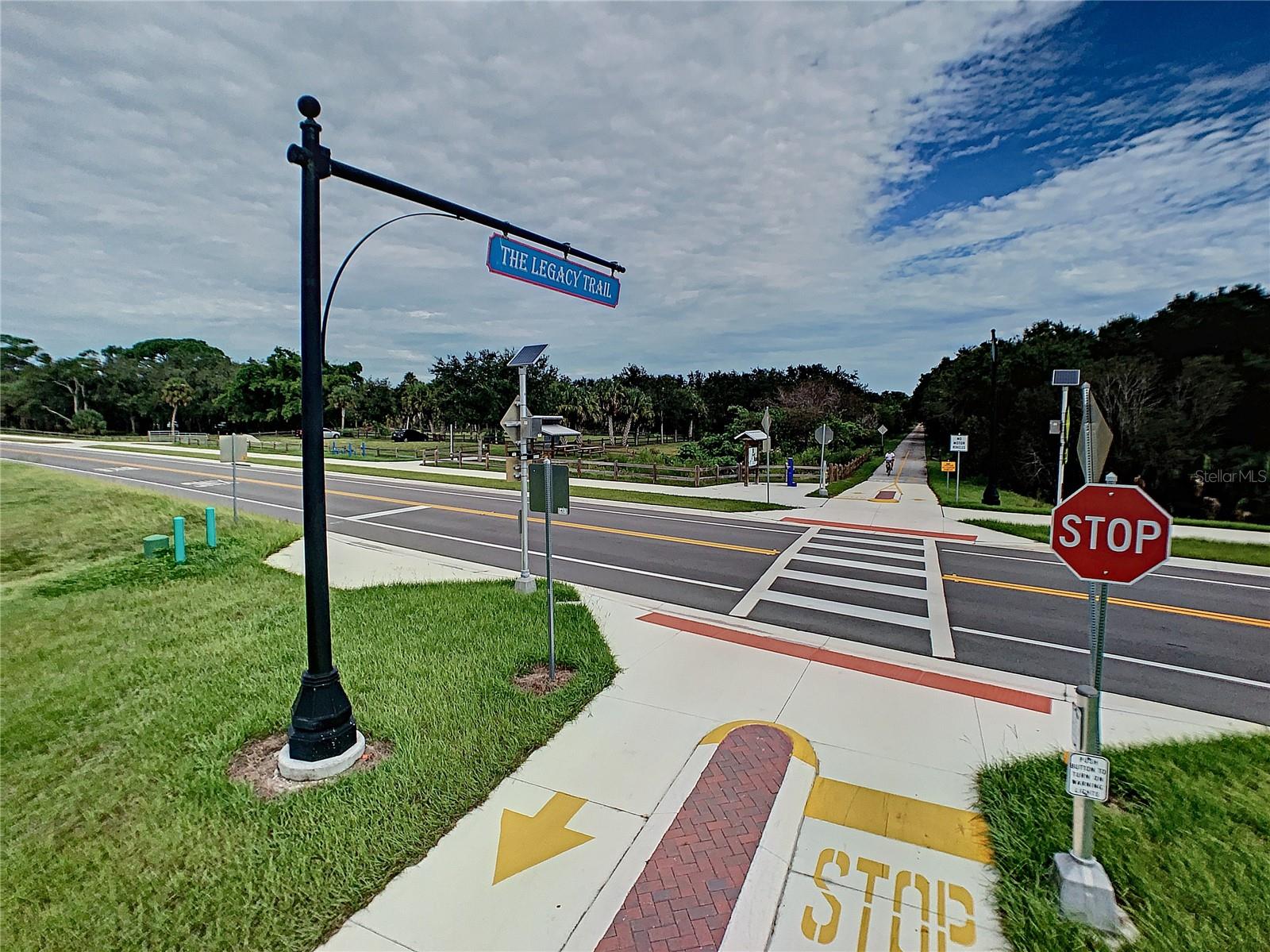 Image 22 of 29 For 5195 Highbury Circle