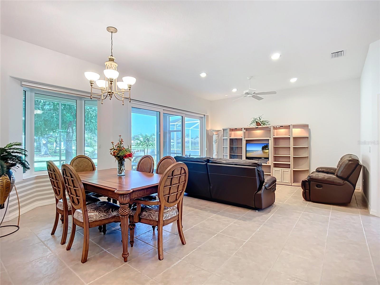 Image 9 of 29 For 5195 Highbury Circle