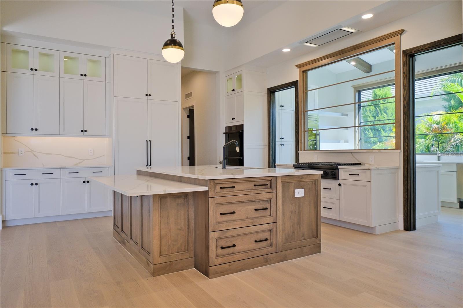 Image 15 of 85 For 14758 Como Circle