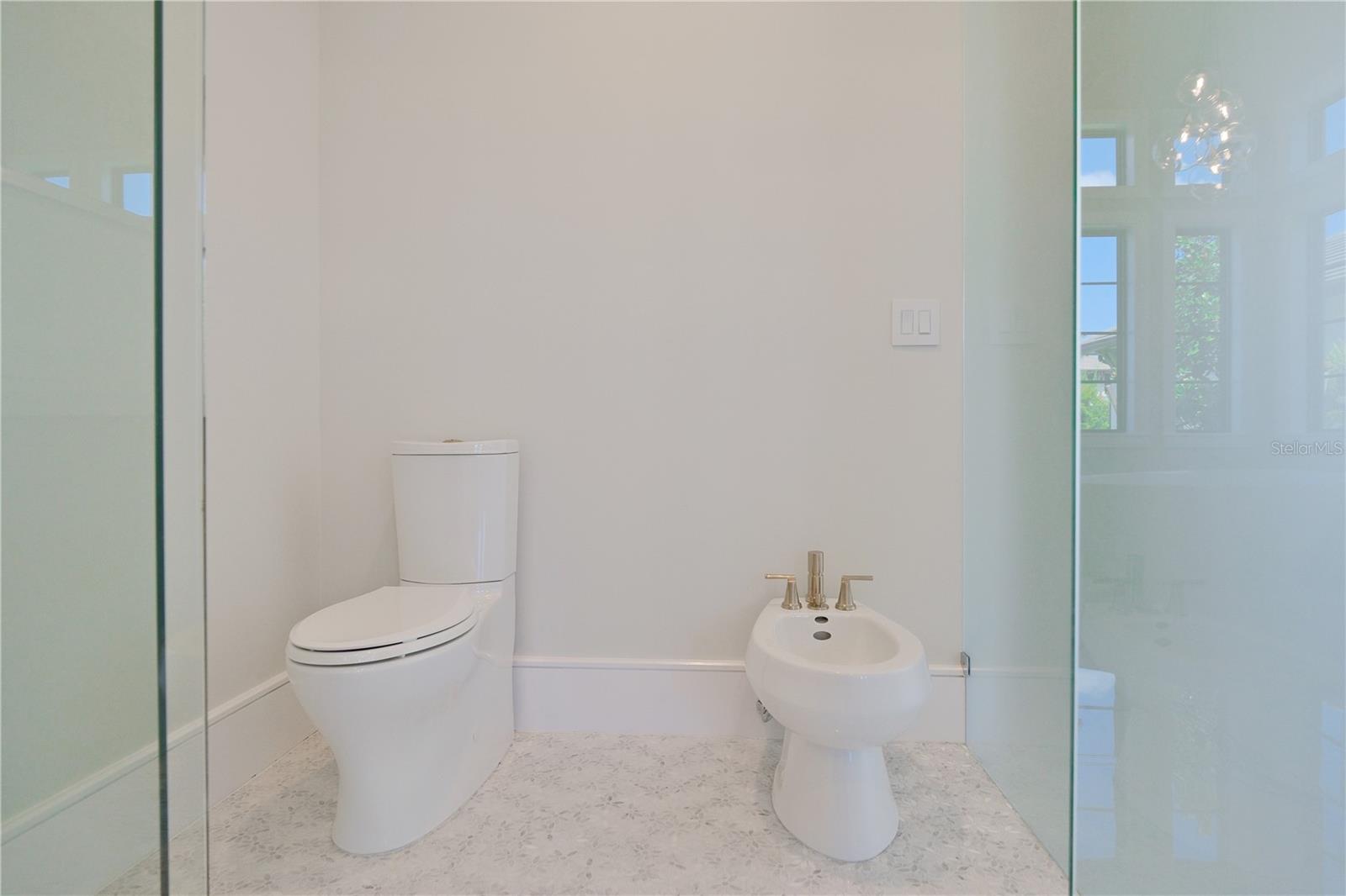 Image 40 of 85 For 14758 Como Circle