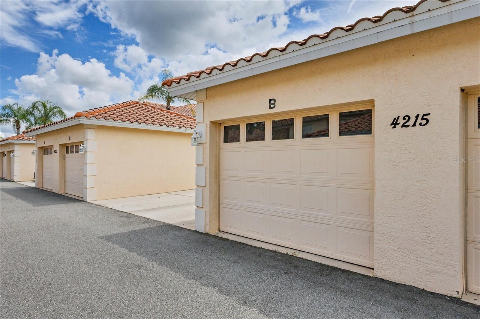 Image 32 of 58 For 4215 Vicenza Drive B1