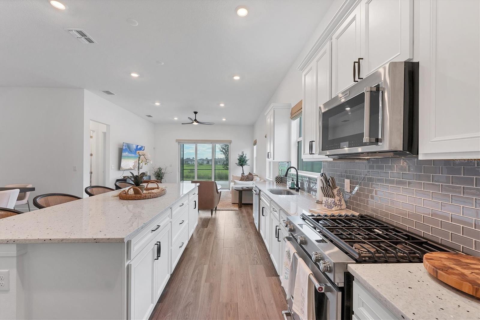 Image 18 of 67 For 10419 Wynward Way