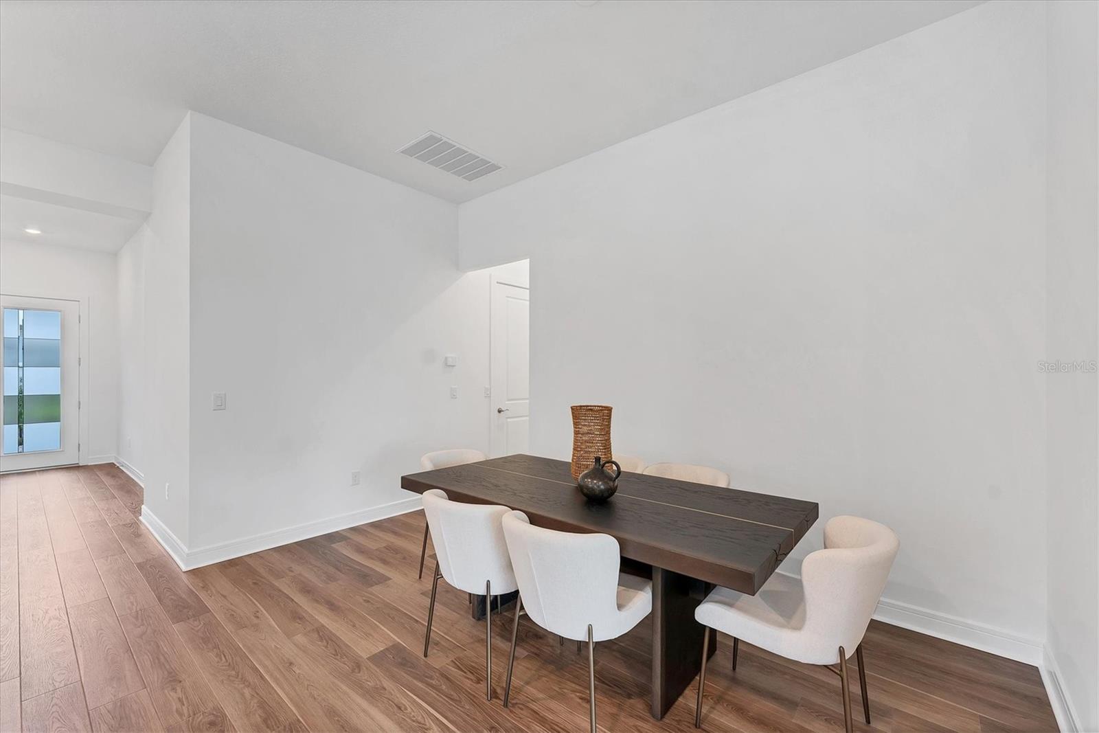 Image 20 of 67 For 10419 Wynward Way