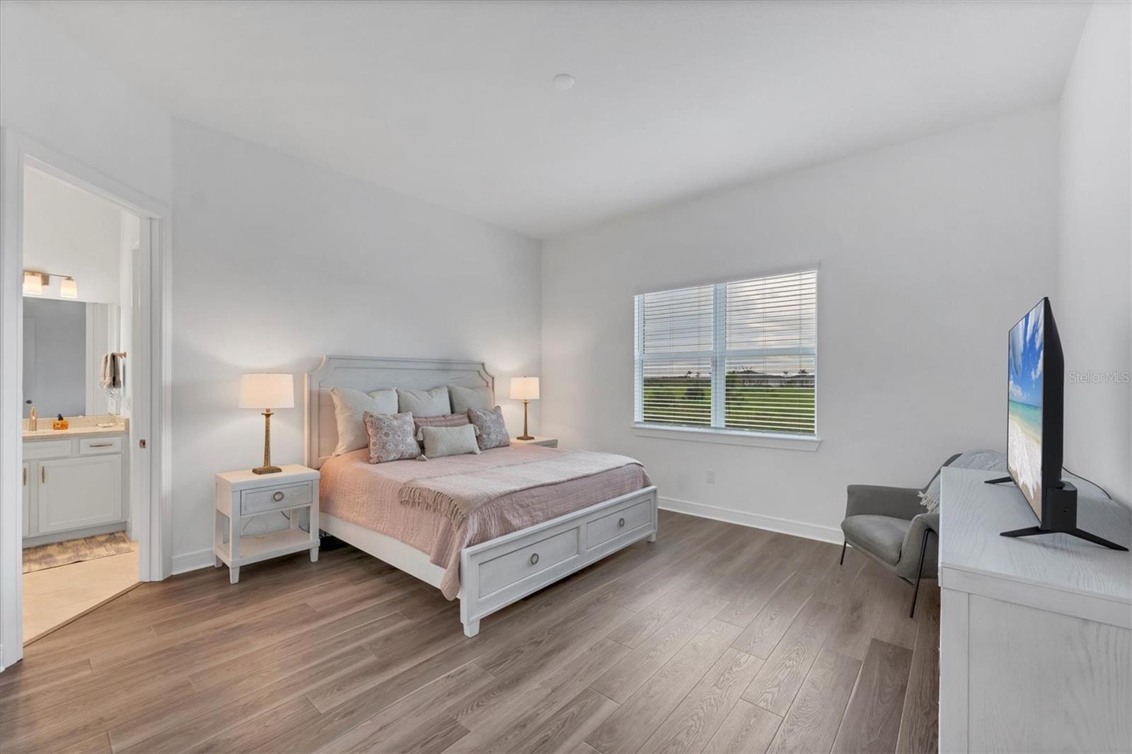Image 24 of 67 For 10419 Wynward Way