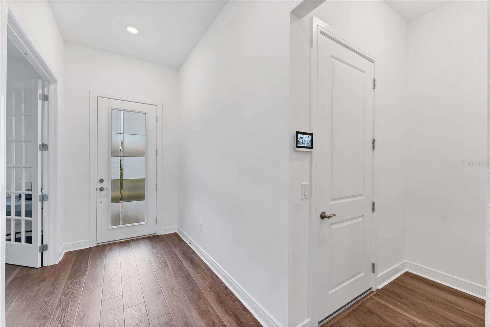 Image 3 of 67 For 10419 Wynward Way