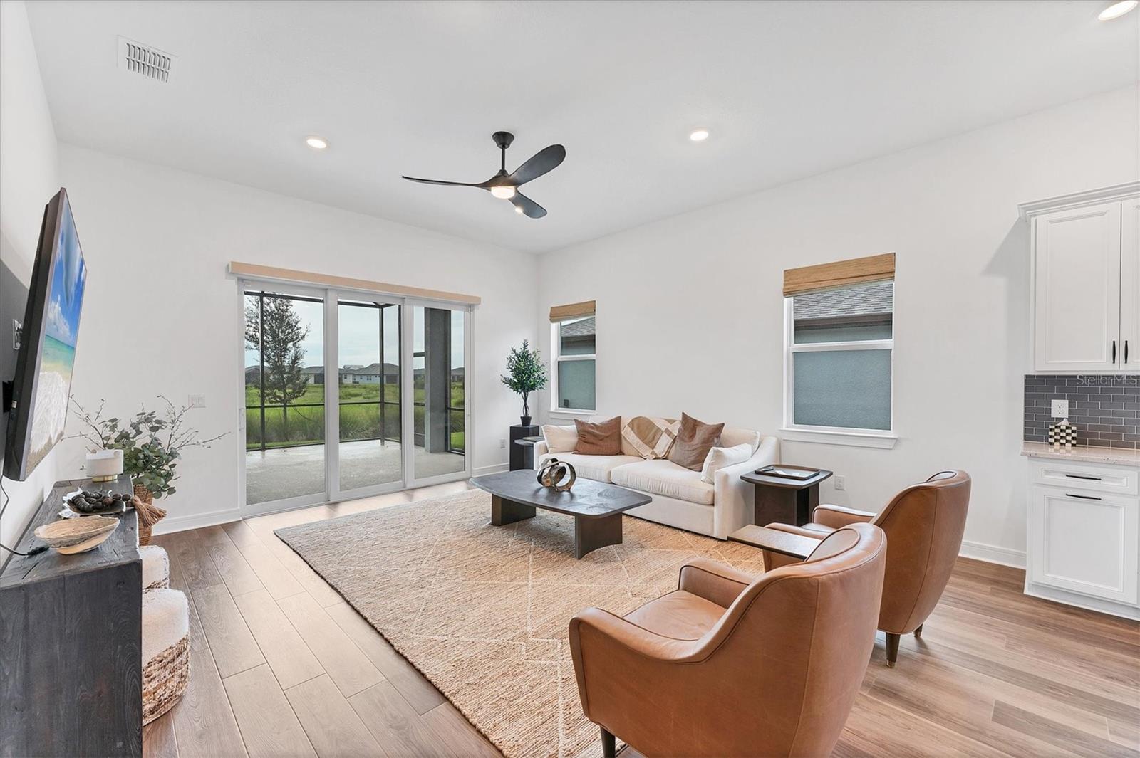 Image 4 of 67 For 10419 Wynward Way