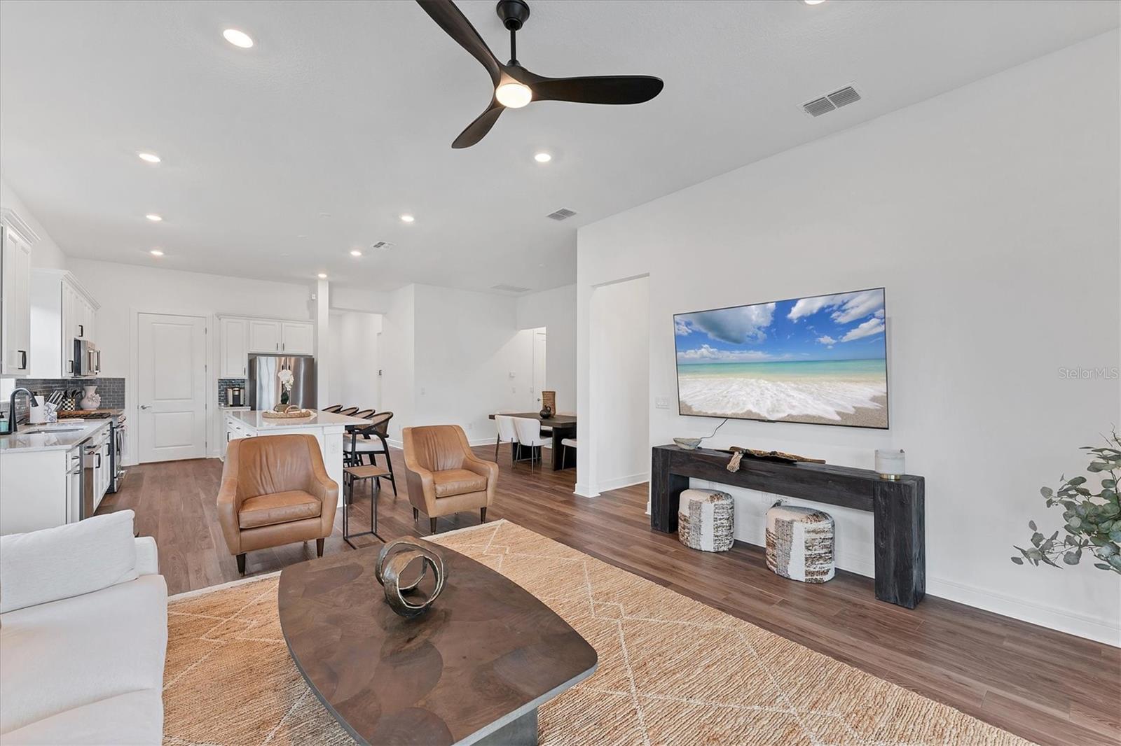 Image 8 of 67 For 10419 Wynward Way