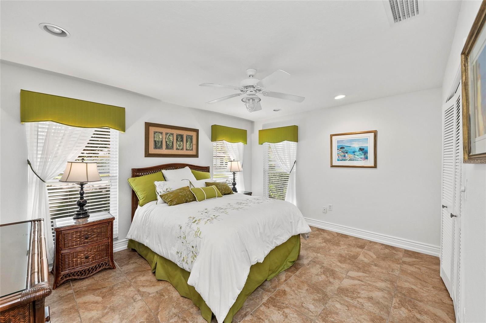 Image 44 of 98 For 1218 Yacht Harbor Drive