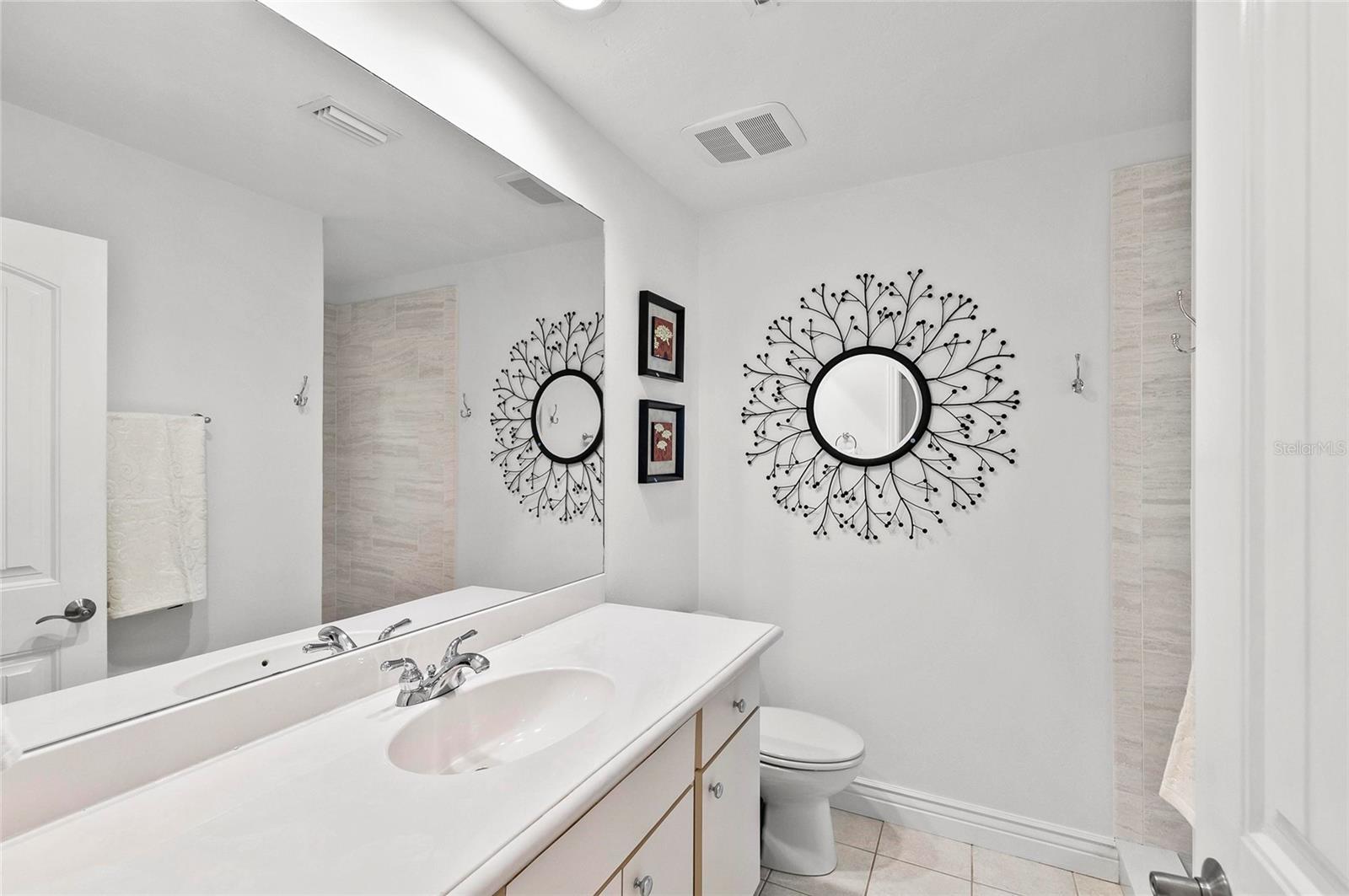 Image 47 of 98 For 1218 Yacht Harbor Drive