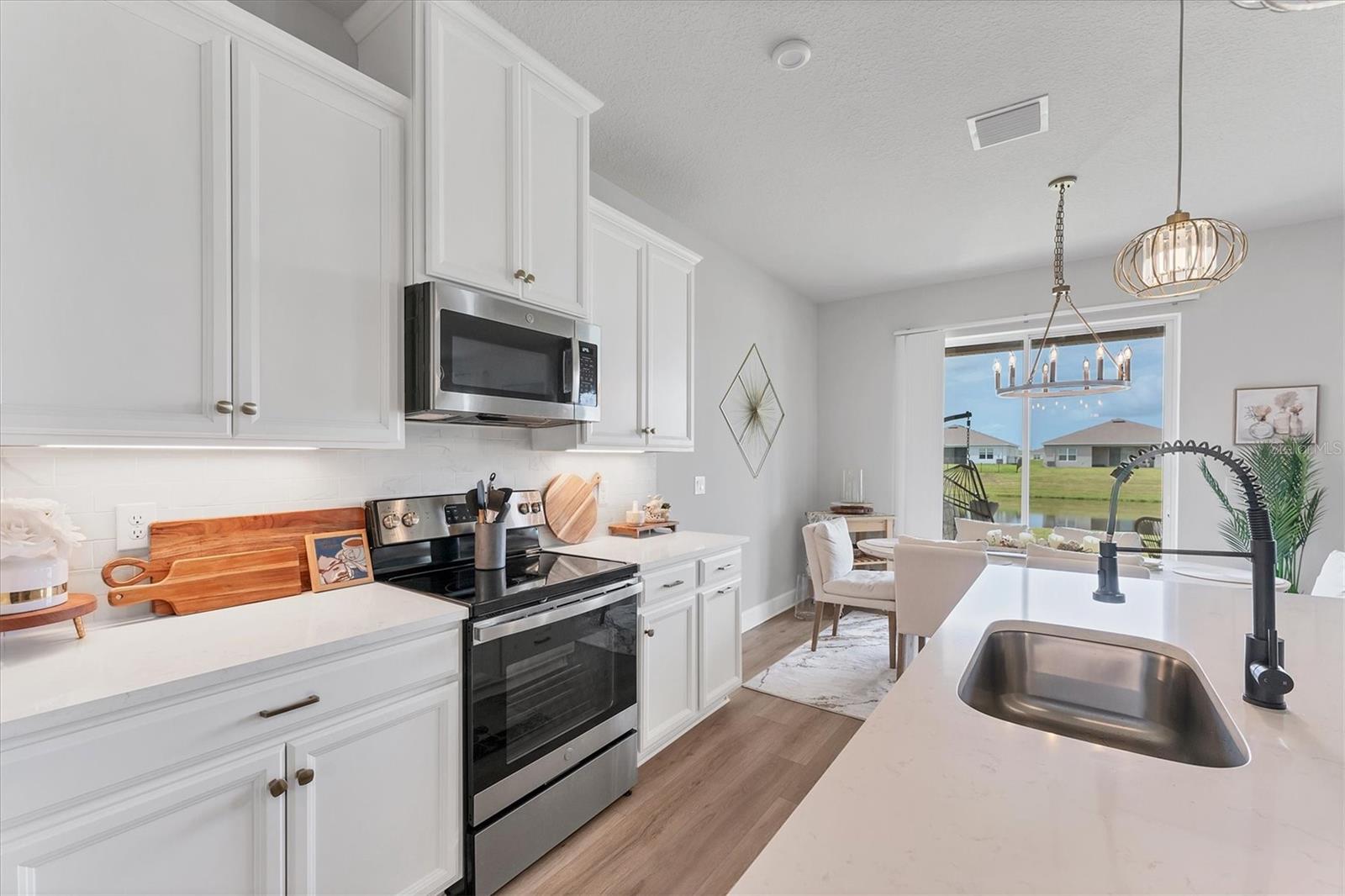 Image 17 of 50 For 6111 116th Avenue E