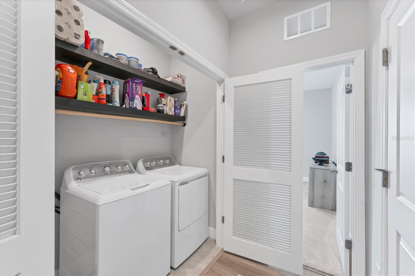 Image 36 of 50 For 6111 116th Avenue E