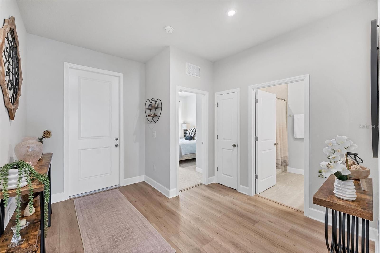 Image 5 of 50 For 6111 116th Avenue E