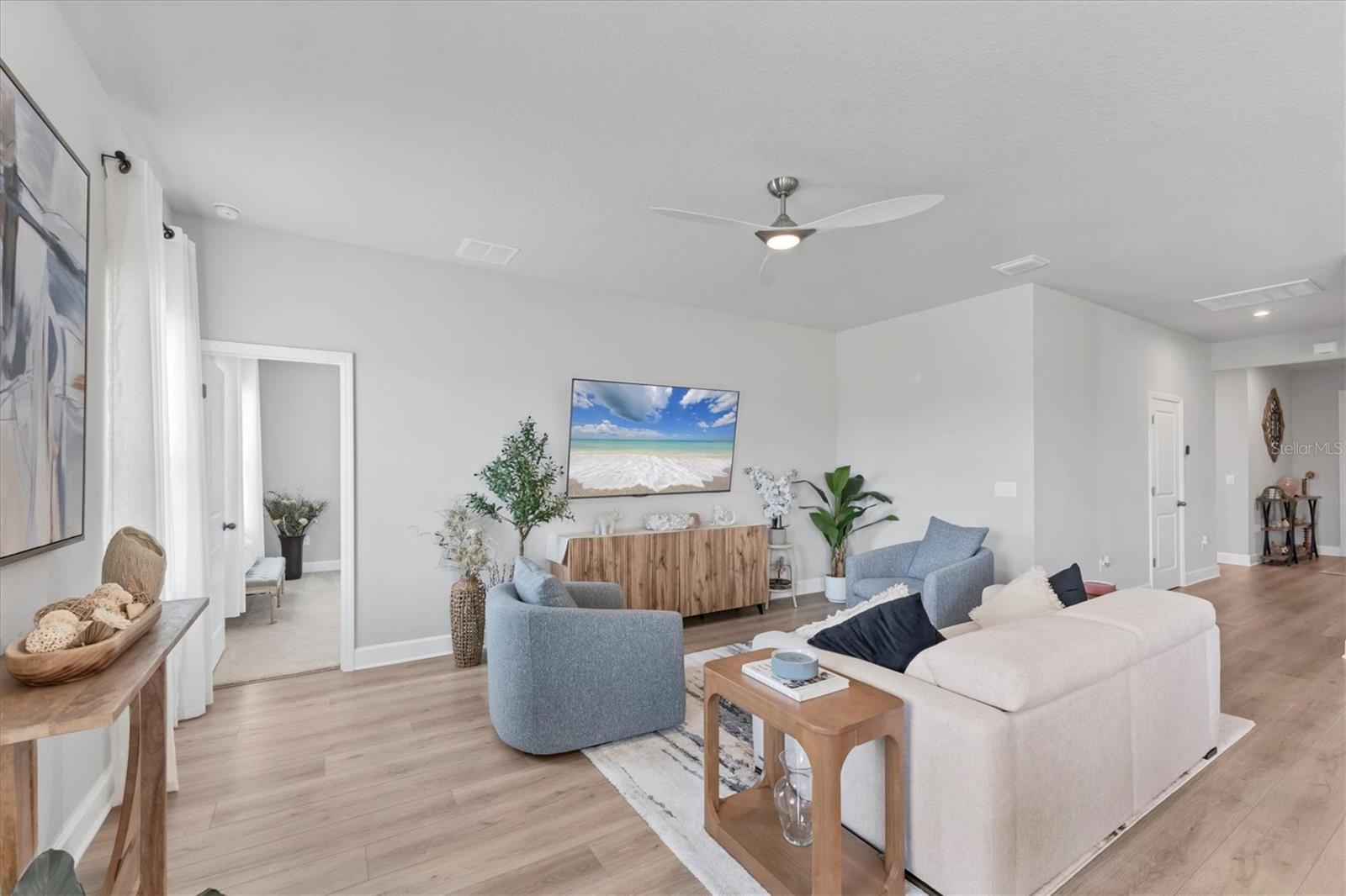 Image 8 of 50 For 6111 116th Avenue E