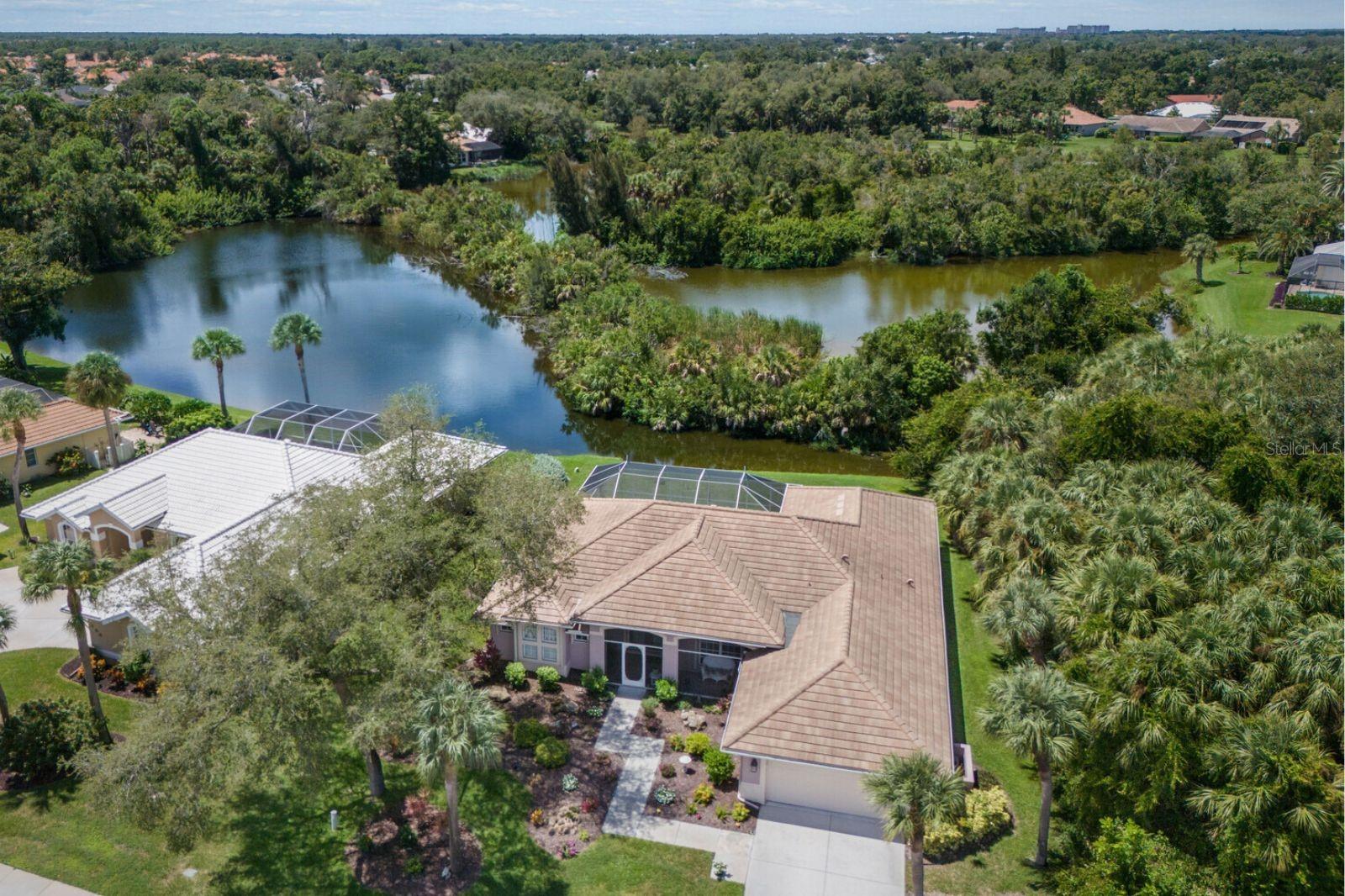Details for 498 Lake Of The Woods Drive, VENICE, FL 34293