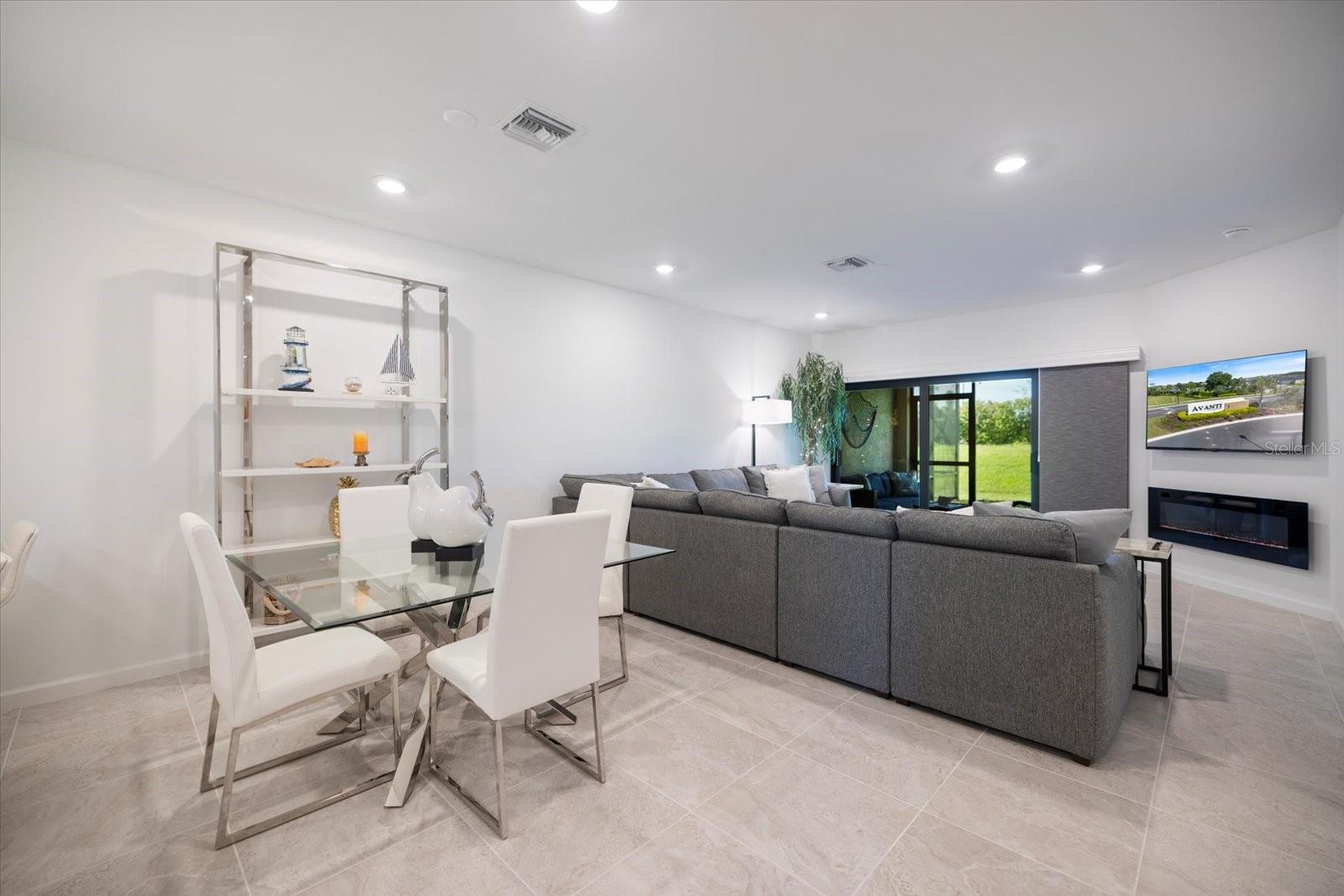 Image 12 of 35 For 6511 Silverstar Drive