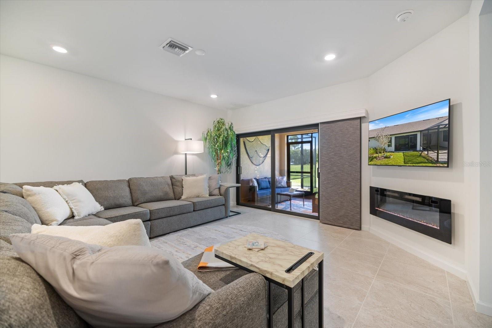 Image 6 of 35 For 6511 Silverstar Drive