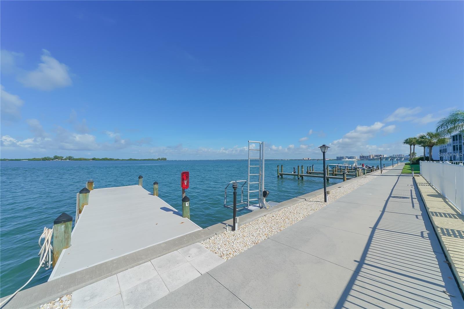 Image 39 of 59 For 771 John Ringling Boulevard 7