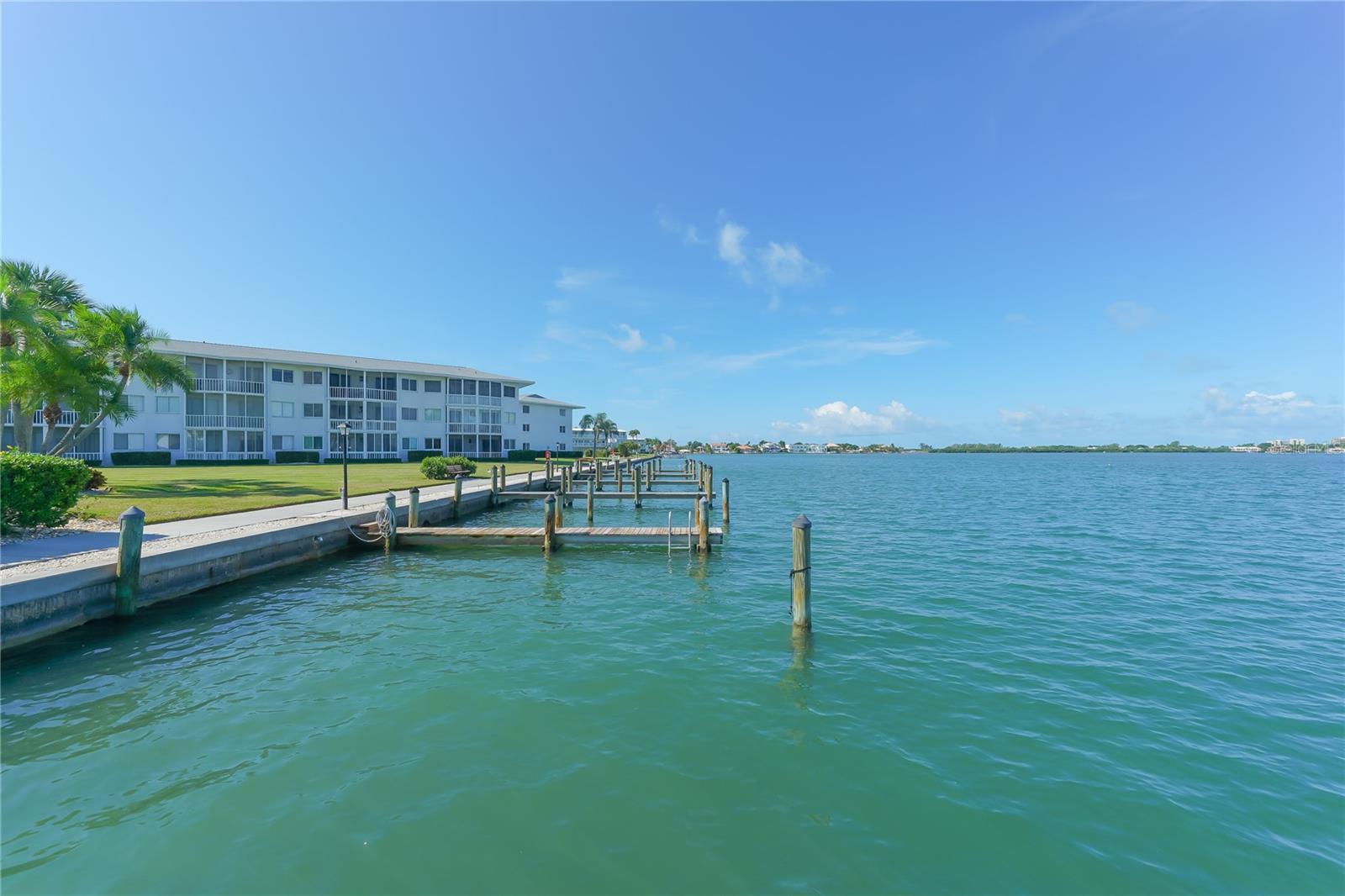 Image 42 of 59 For 771 John Ringling Boulevard 7