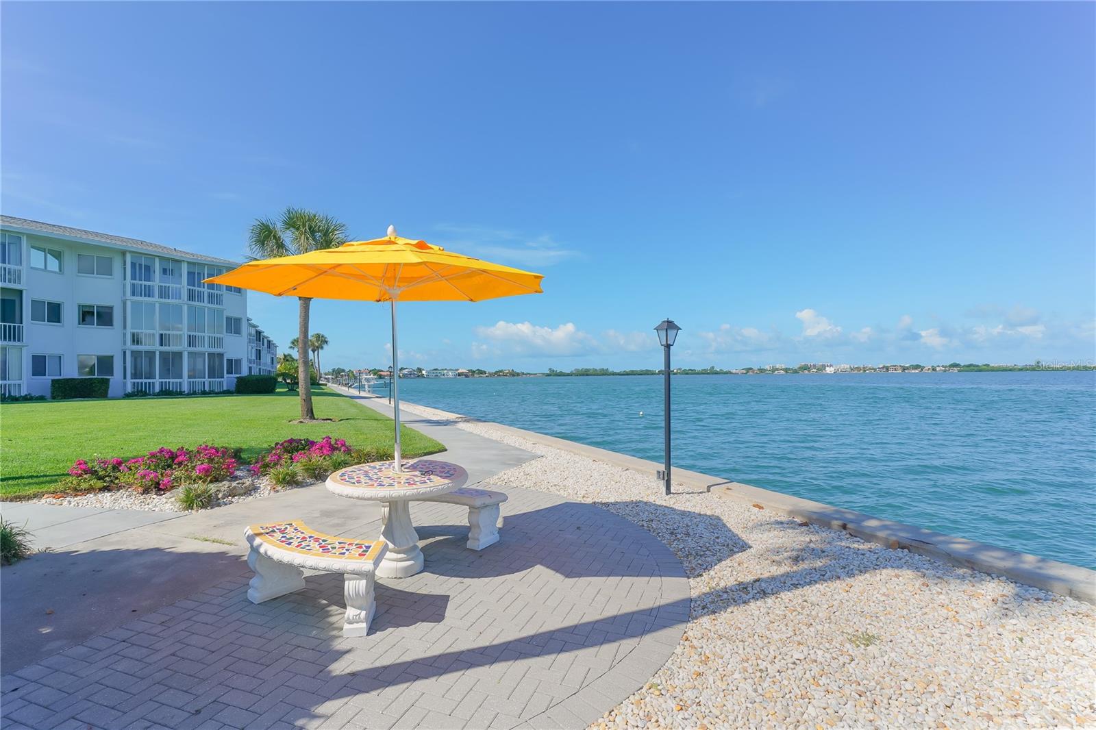 Image 50 of 59 For 771 John Ringling Boulevard 7
