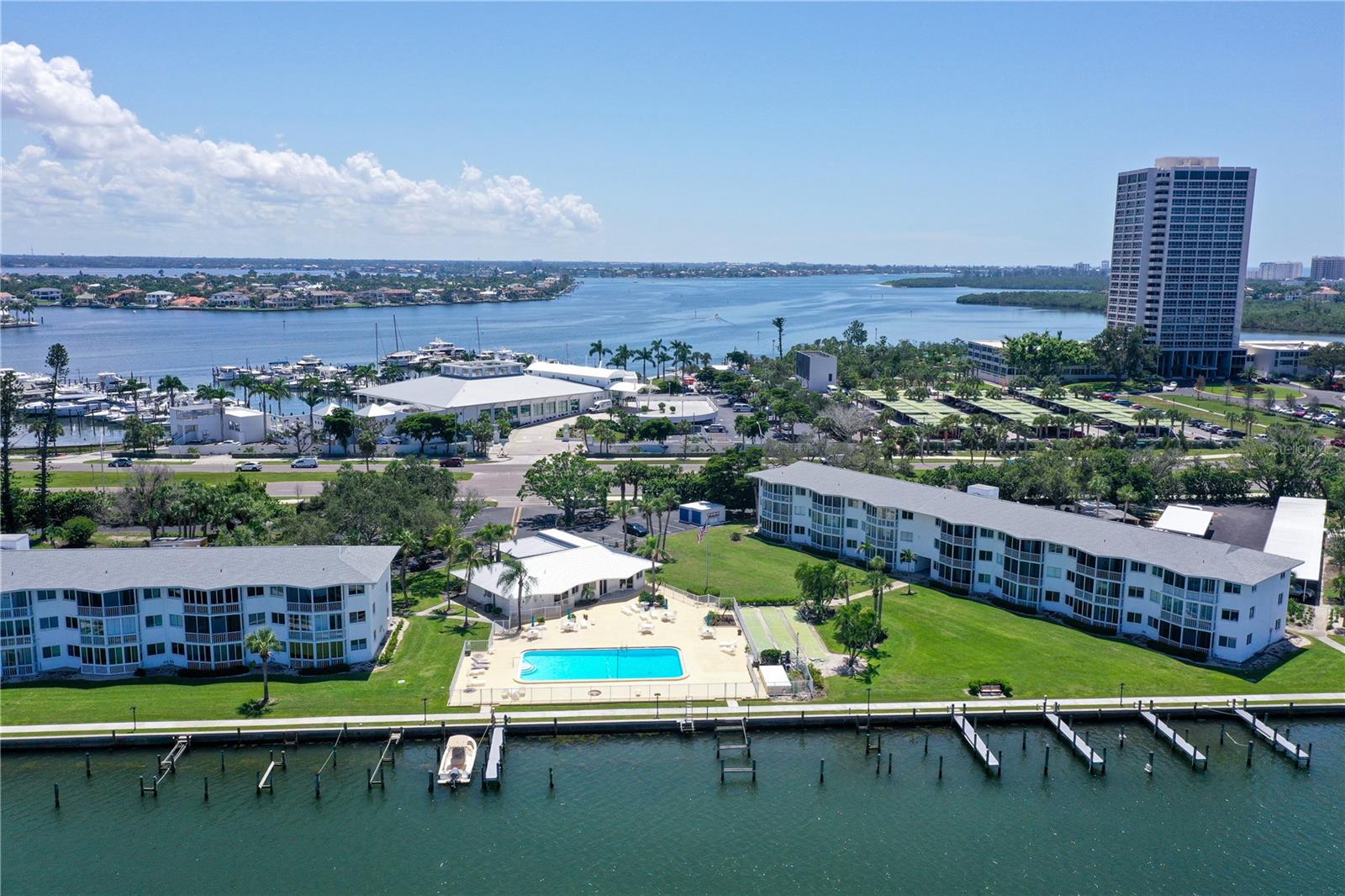 Image 7 of 59 For 771 John Ringling Boulevard 7