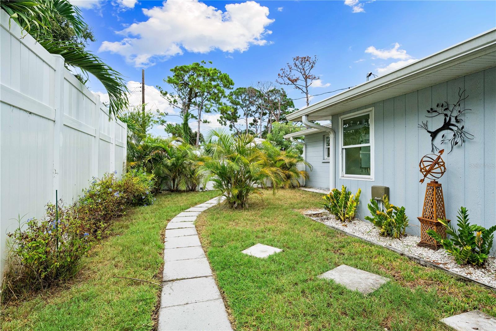 Image 45 of 46 For 1911 Upper Beechwood Avenue