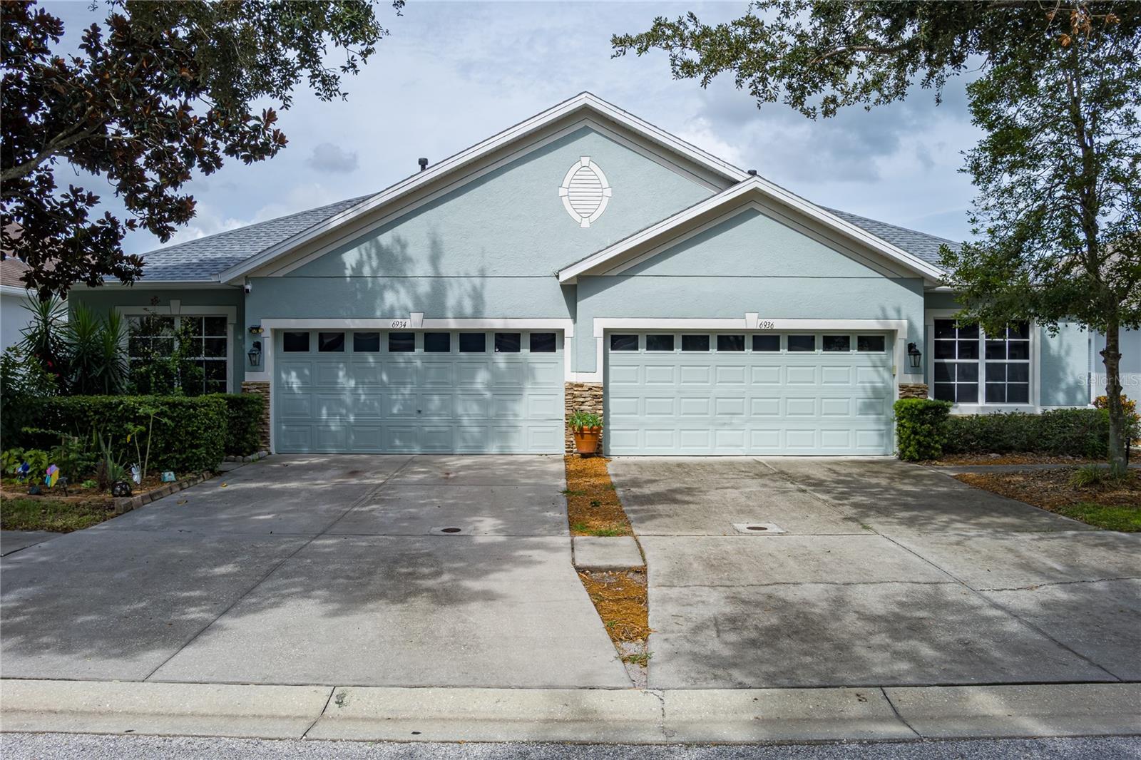 Image 24 of 31 For 6936 Surrey Oak Drive