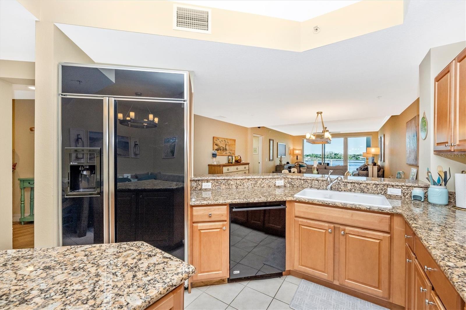 Image 15 of 62 For 516 Tamiami Trail S 404