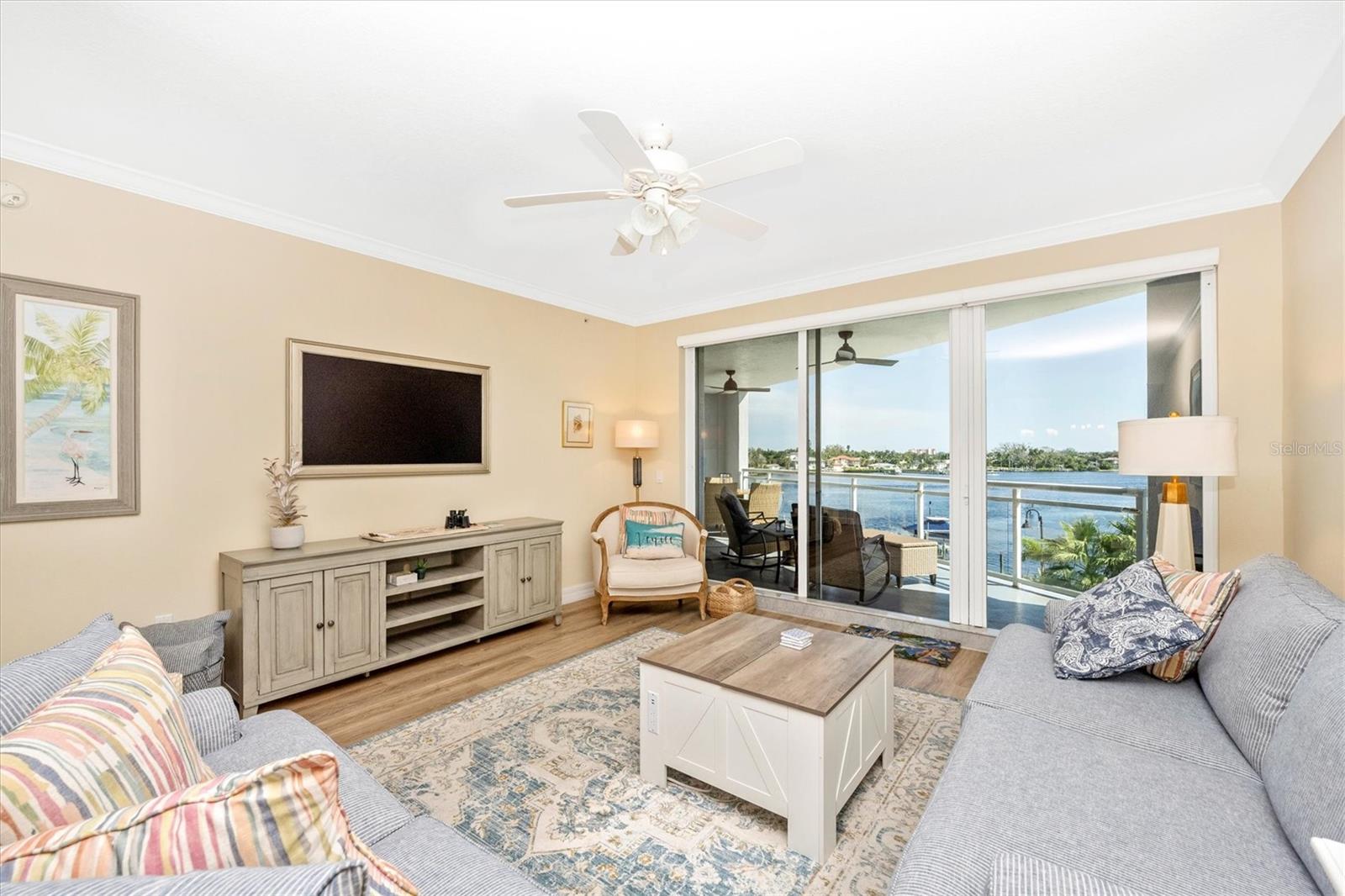 Image 4 of 62 For 516 Tamiami Trail S 404