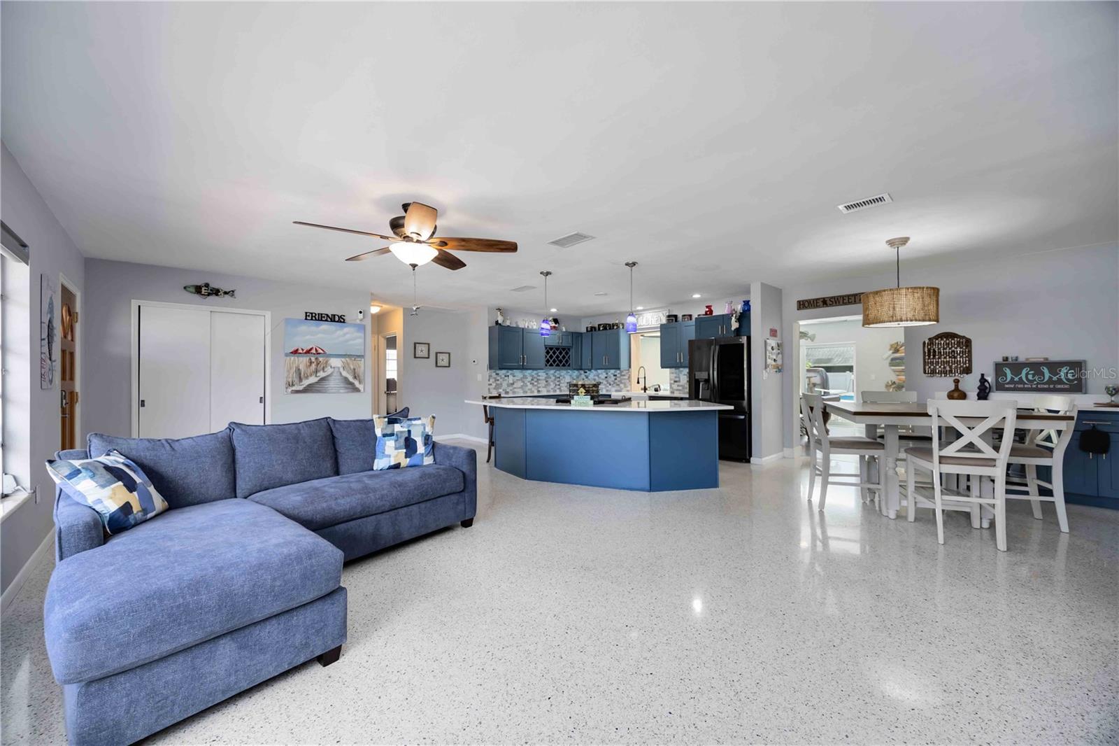 Image 10 of 67 For 5307 14th Avenue Drive W