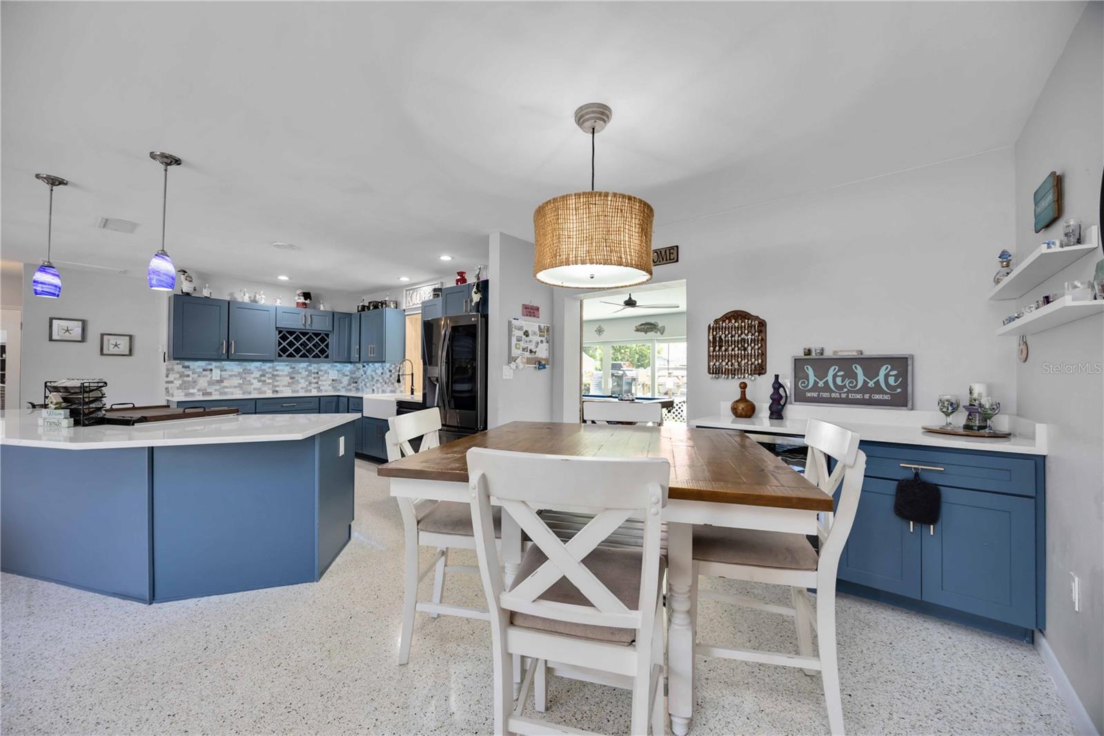 Image 11 of 67 For 5307 14th Avenue Drive W